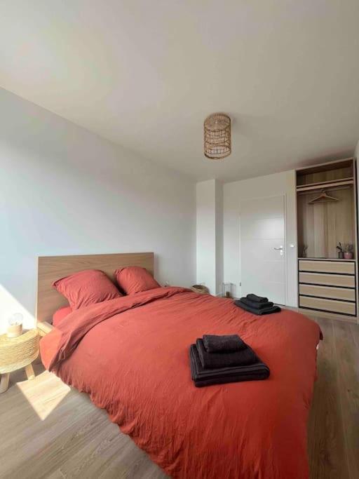 Superbe Appartement Neuf Dans Residence Familiale Aux Portes De Paris Avec Parking Ivry-sur-Seine Exterior foto