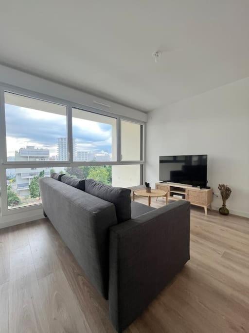 Superbe Appartement Neuf Dans Residence Familiale Aux Portes De Paris Avec Parking Ivry-sur-Seine Exterior foto